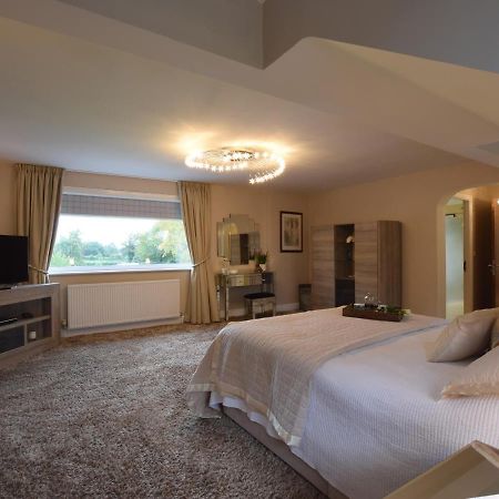 Solway Villa Chester Exteriör bild